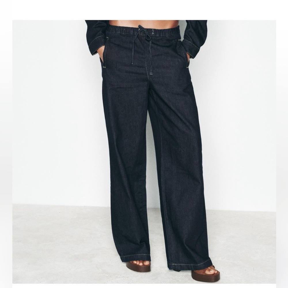 Zara High Rise Wide Leg Jogger Jeans Sweatpants Jeans Dark Wash Denim Size M